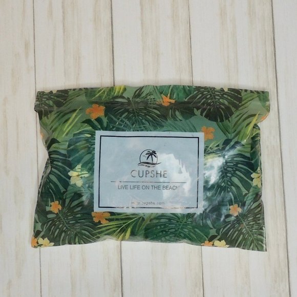 Cupshe One Piece Swimsuit - Picture 5 of 6